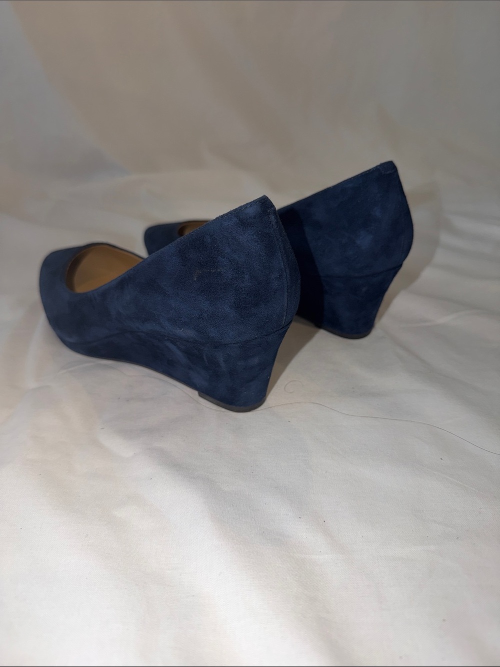 Talbots Navy Suede Wedge Pumps - Picture 12 of 14